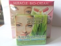 Подтягивающий крем для лица с Алоэ вера, Кокосовым маслом и Коллагеном (Darawadee Beauty Star Miracle Bio-Cream Coconut Oil & Collagen)