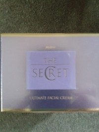 Крем секрет юности для лица (Mistine THE SECRET Ultimate Facial Cream)