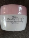 Ночной отбеливающий крем для лица с жемчугом (Mistine Re-white Hydrolyzed Pearl Whitening Night Cream)